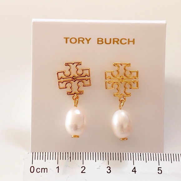 Tory Burch pearl earrings - Picture 2 of 3